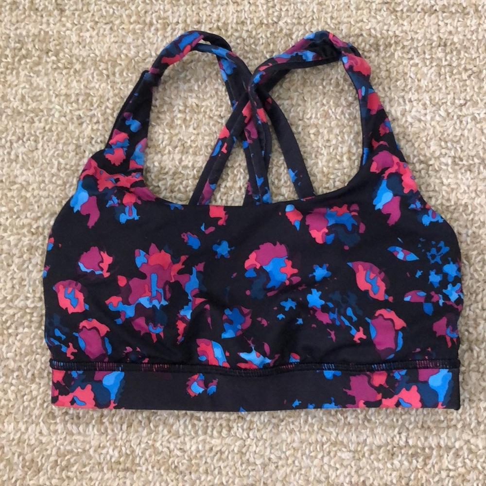 Lululemon sports bra